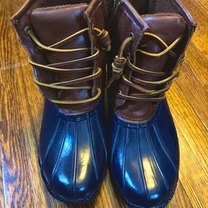 Women’s Steve Madden duck boots